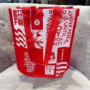 Lululemon Reusable Small Shopping Tote Bag Red White 9.25X11X4.5 Snap Closure
